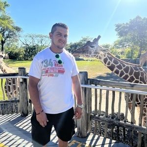 Meet your Posher, Eduardo